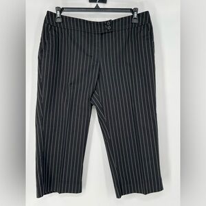 NEW YORK & CO BLACK PINSTRIPE CROP PANTS FLAT FRONT COMFY STRETCH, DRESS UP/DOWN